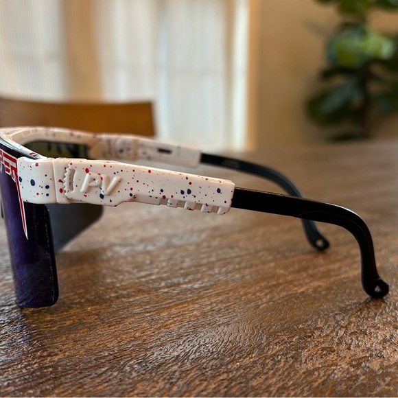 Pit Viper Merika XS sunglasses 🕶️ - Picture 3 of 7